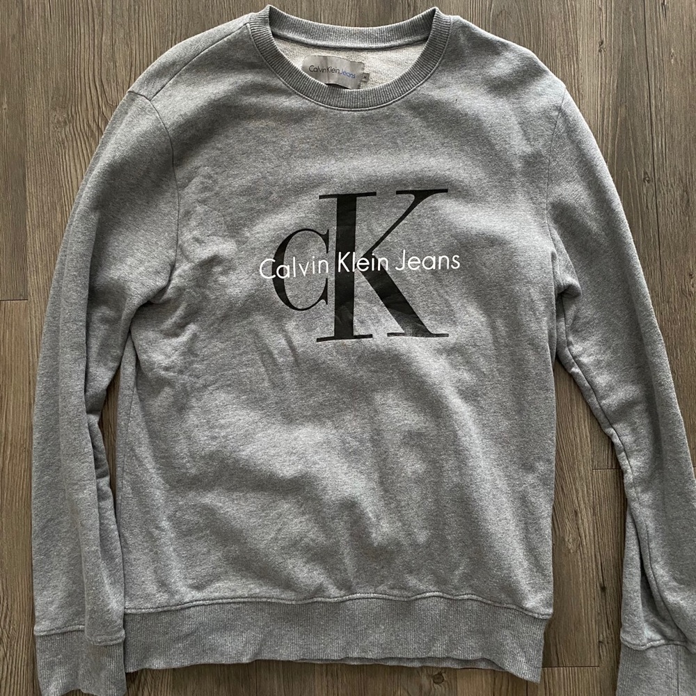CK sweater